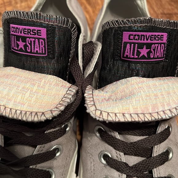 Converse - Picture 3 of 9